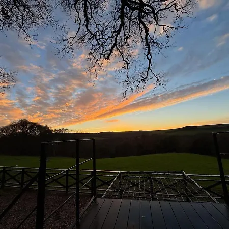 シャレー The Badger