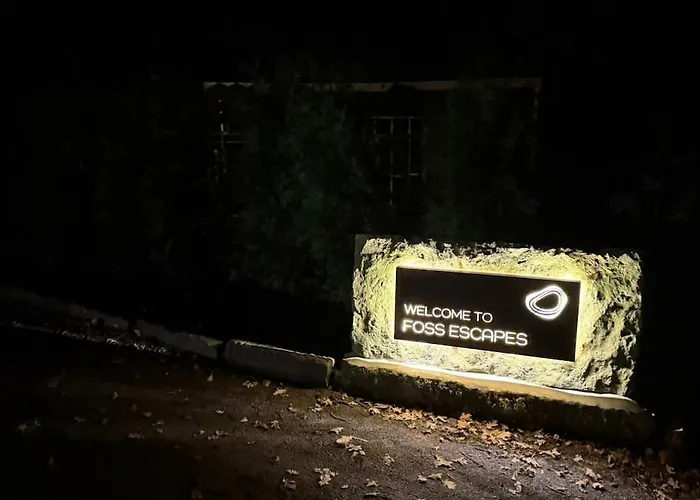 シャレー The Badger Sneaton